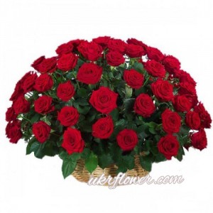 55 roses "Grand Prix" in a basket ― Ukrflower - flower delivery