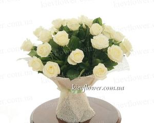 25 white roses ― Ukrflower - flower delivery