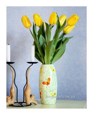 Tulips in a Vase "Surprise " ― Ukrflower - flower delivery