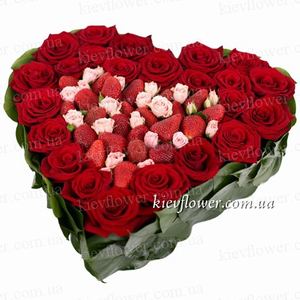 The heart "Strawberry Kiss" ― Ukrflower - flower delivery