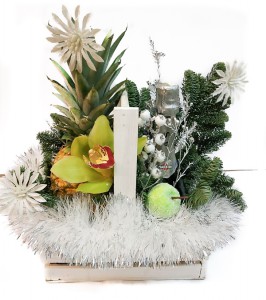 Champagne and Pineapple Chest ― Ukrflower - flower delivery