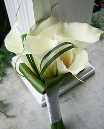 Wedding bouquet of calla lilies number 26